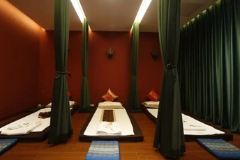 武汉汉阳区泰式按摩的被动瑜伽：当身体被折叠成诗